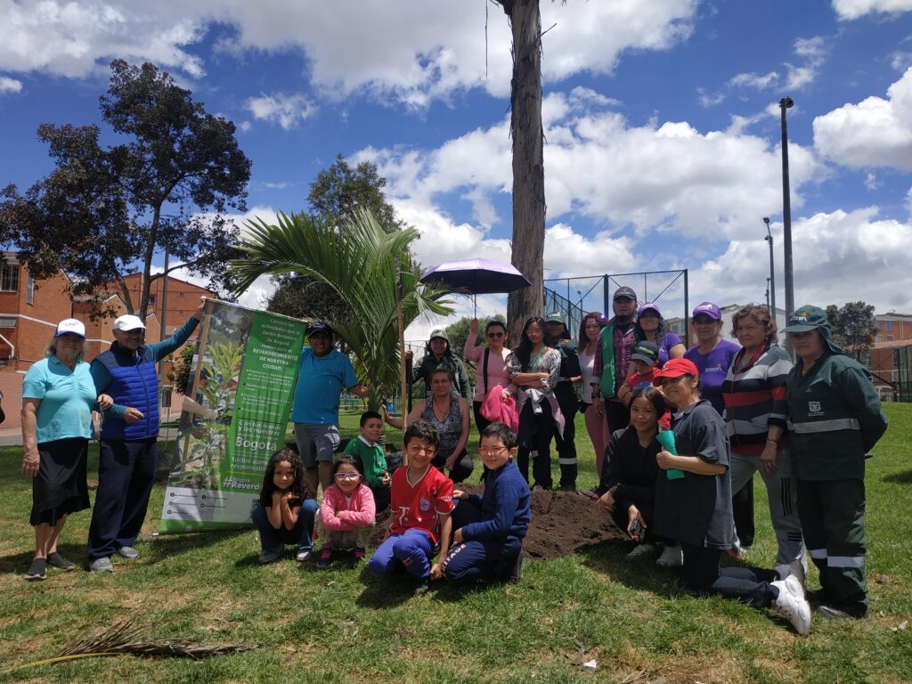 ¡Los parques de El Tintal lucen cada vez más verdes!