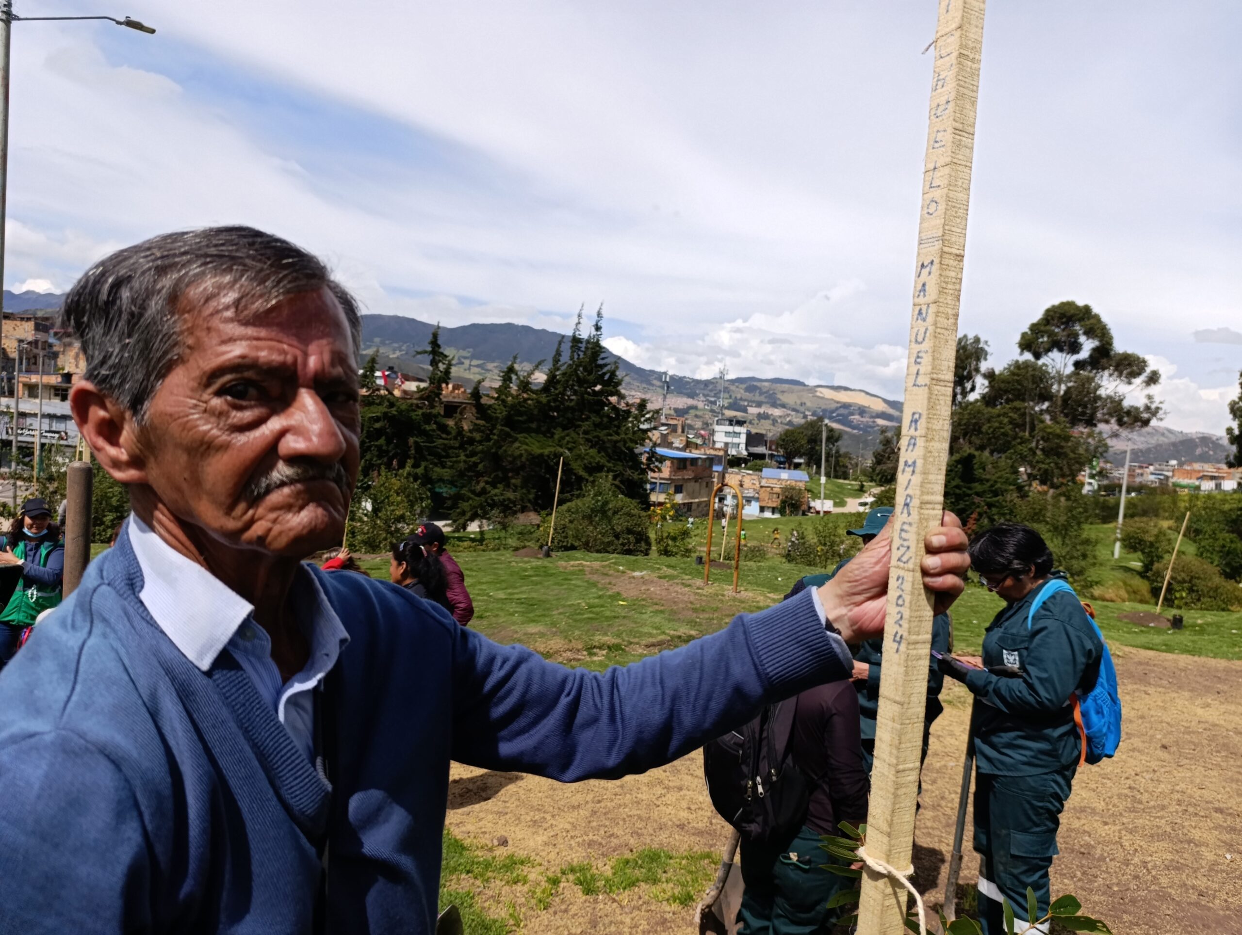 ¡Sueño comunitario cumplido!: parque Portal del Bosque en Usme recibió sus primeros árboles y arbustos