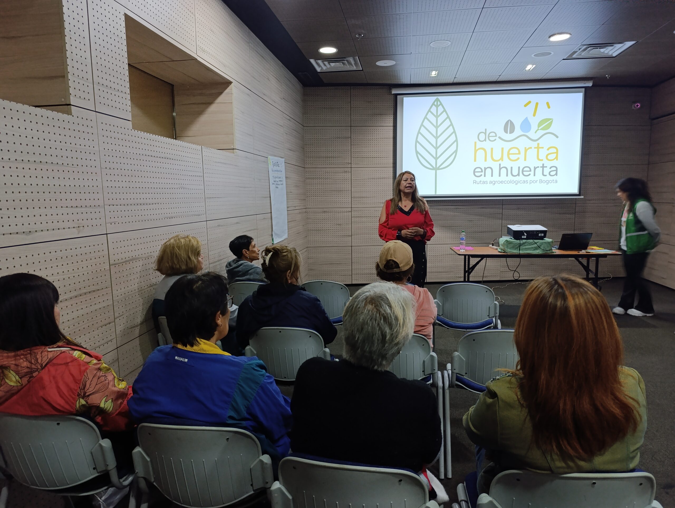 Historias del verde urbano: Un encuentro de saberes y experiencias con los huerteros de las cinco rutas agroecológicas de Bogotá