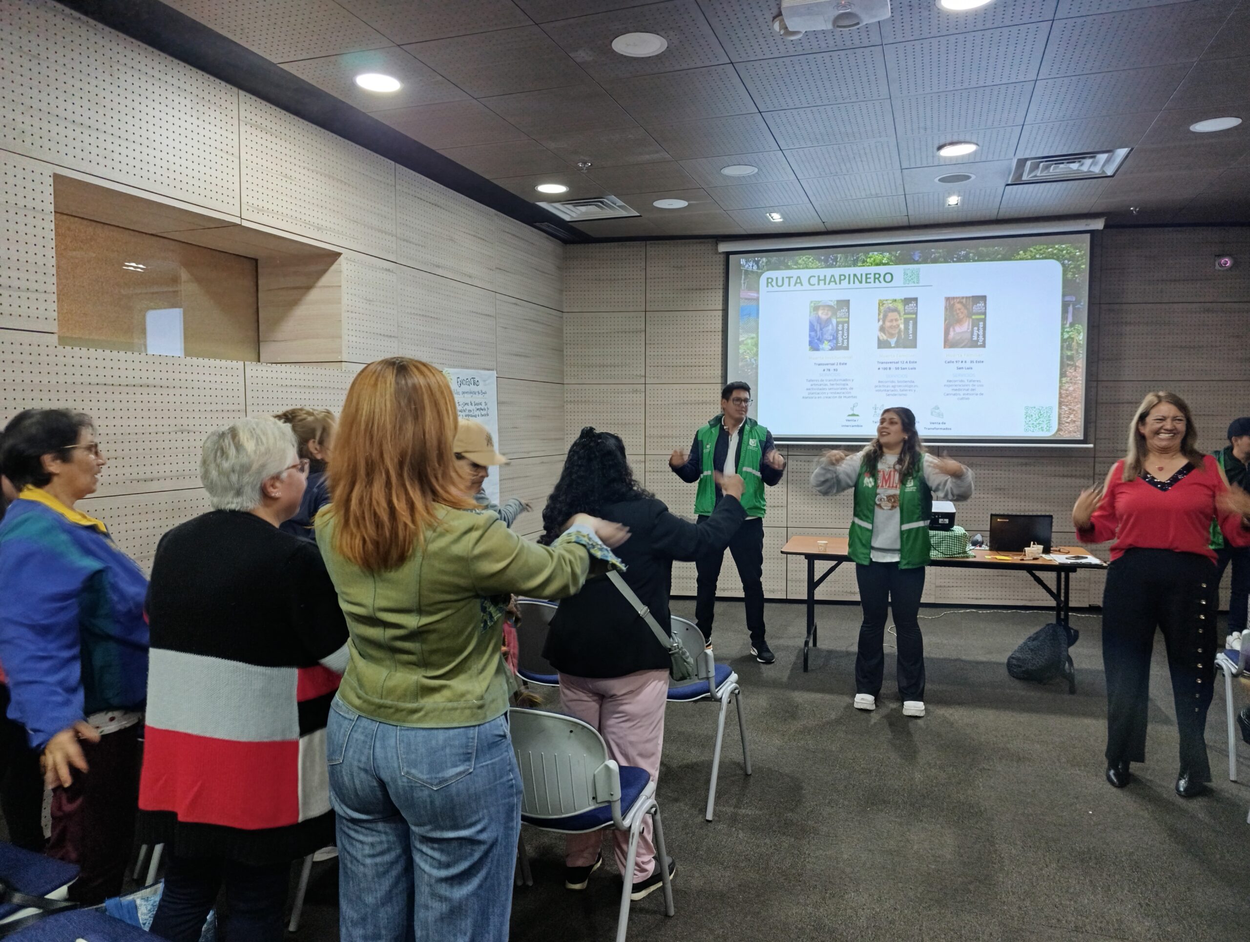 Historias del verde urbano: Un encuentro de saberes y experiencias con los huerteros de las cinco rutas agroecológicas de Bogotá