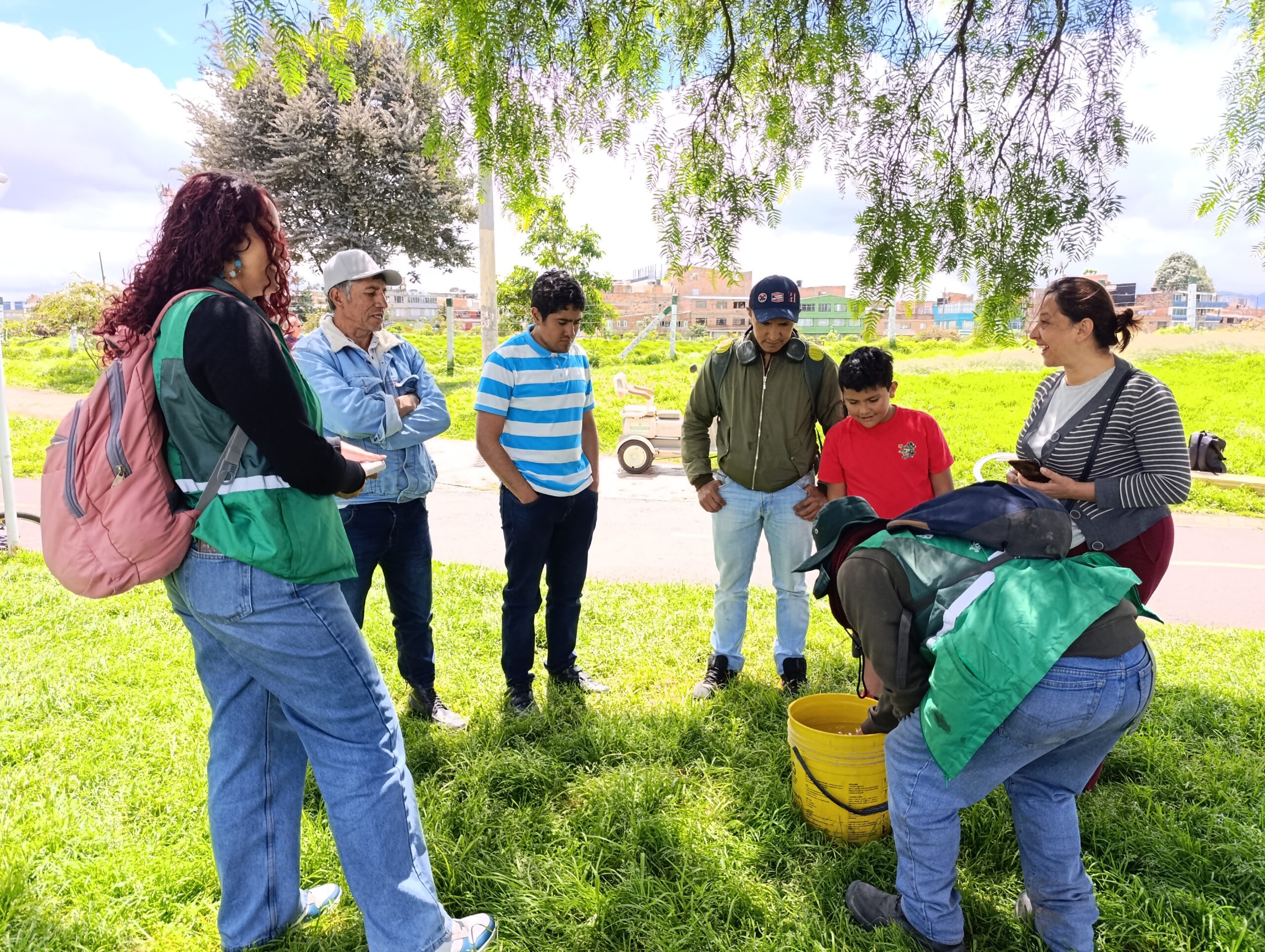 Historias del verde urbano: Los 30 nuevos vecinos verdes del humedal Tingua Azul