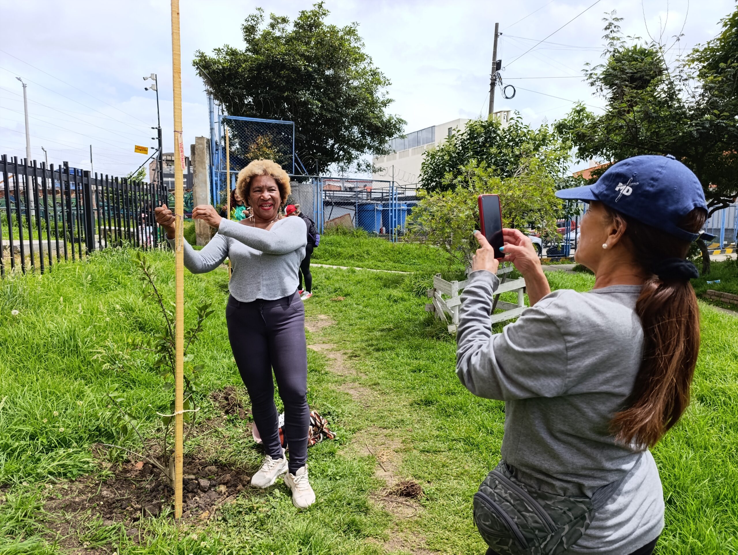 Historias del verde urbano: Habitantes de Bosa plantaron por la paz de Colombia