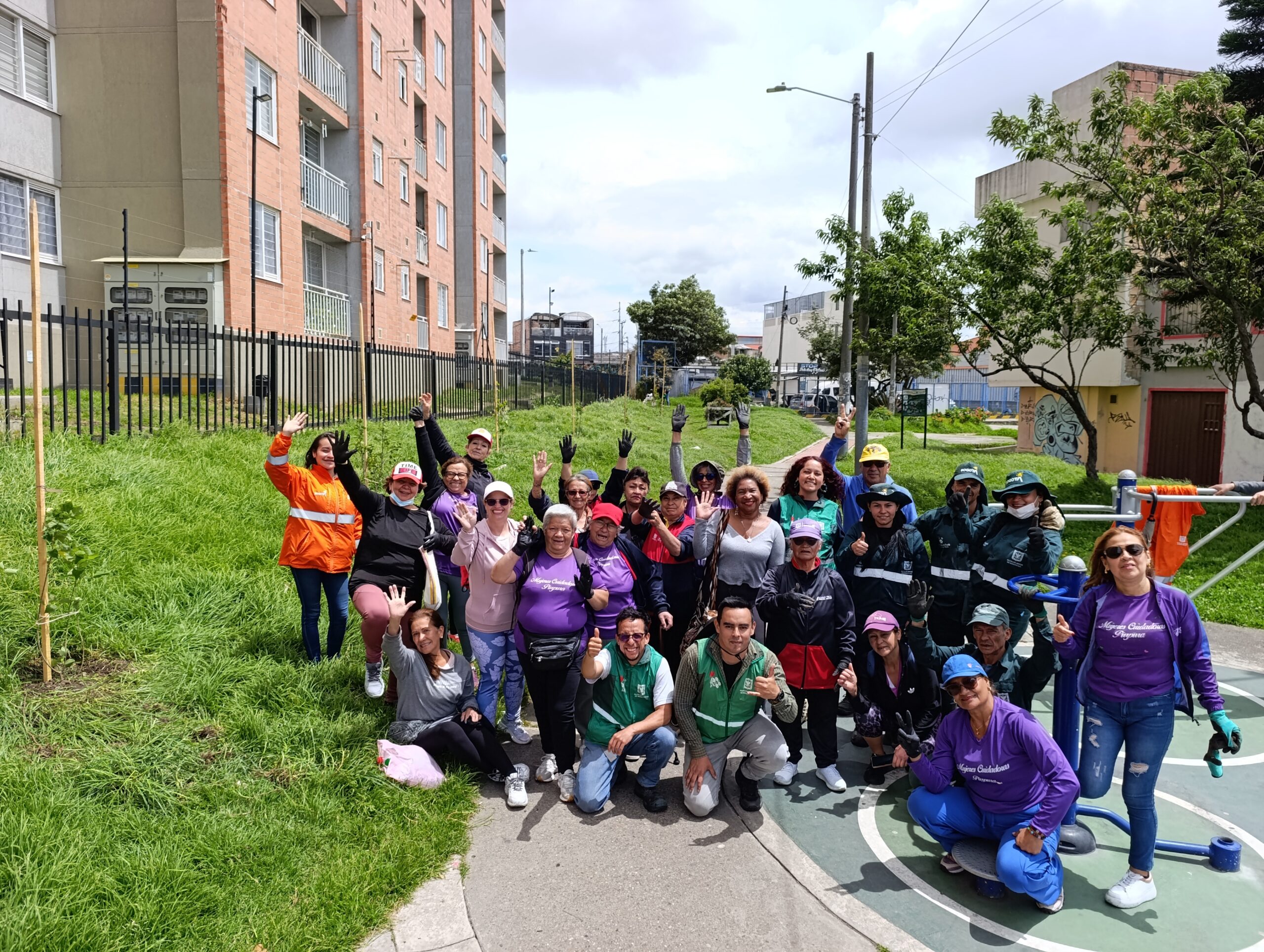 Historias del verde urbano: Habitantes de Bosa plantaron por la paz de Colombia