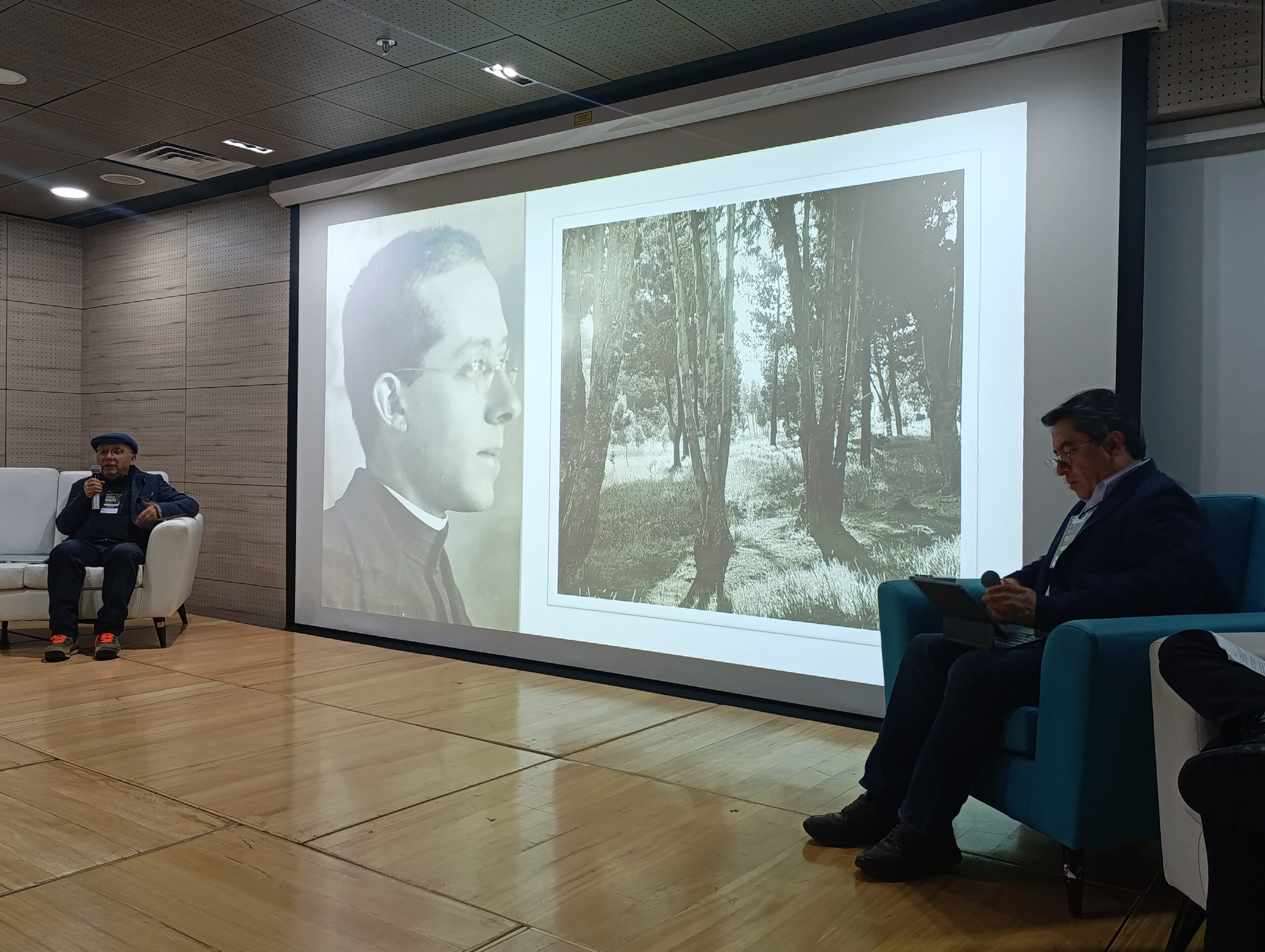 Historias del verde urbano: Un encuentro académico que le rindió homenaje al legado botánico y cultural de Bogotá Historias del verde urbano: Un encuentro académico que le rindió homenaje al legado botánico y cultural de Bogotá