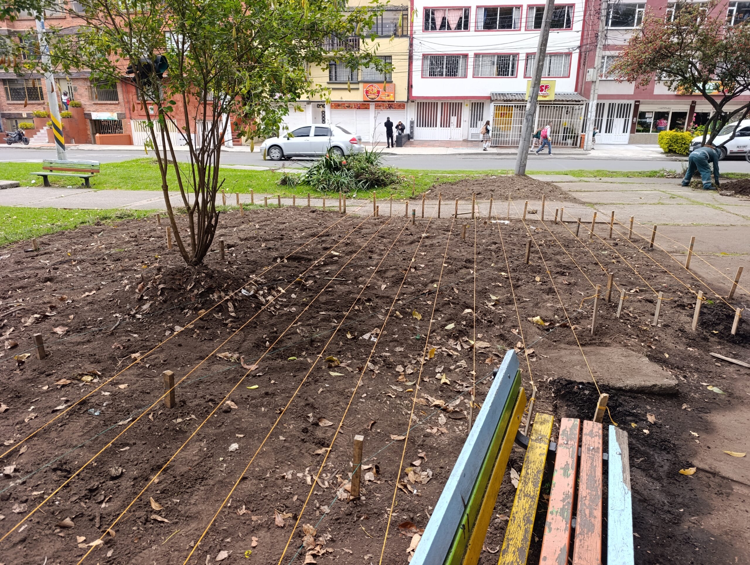 Historias del verde urbano: Veraguas Central: un parque de Puente Aranda que recuperó sus jardineras