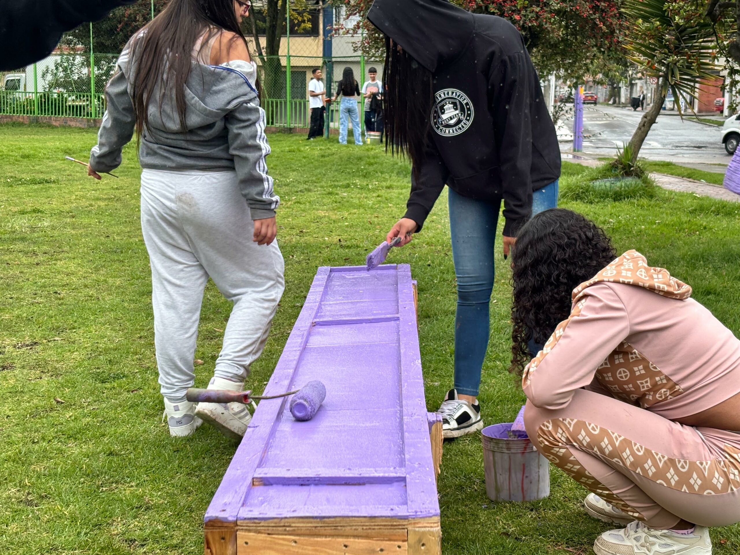 Tejiendo territorios: : Los superhéroes de Floralia