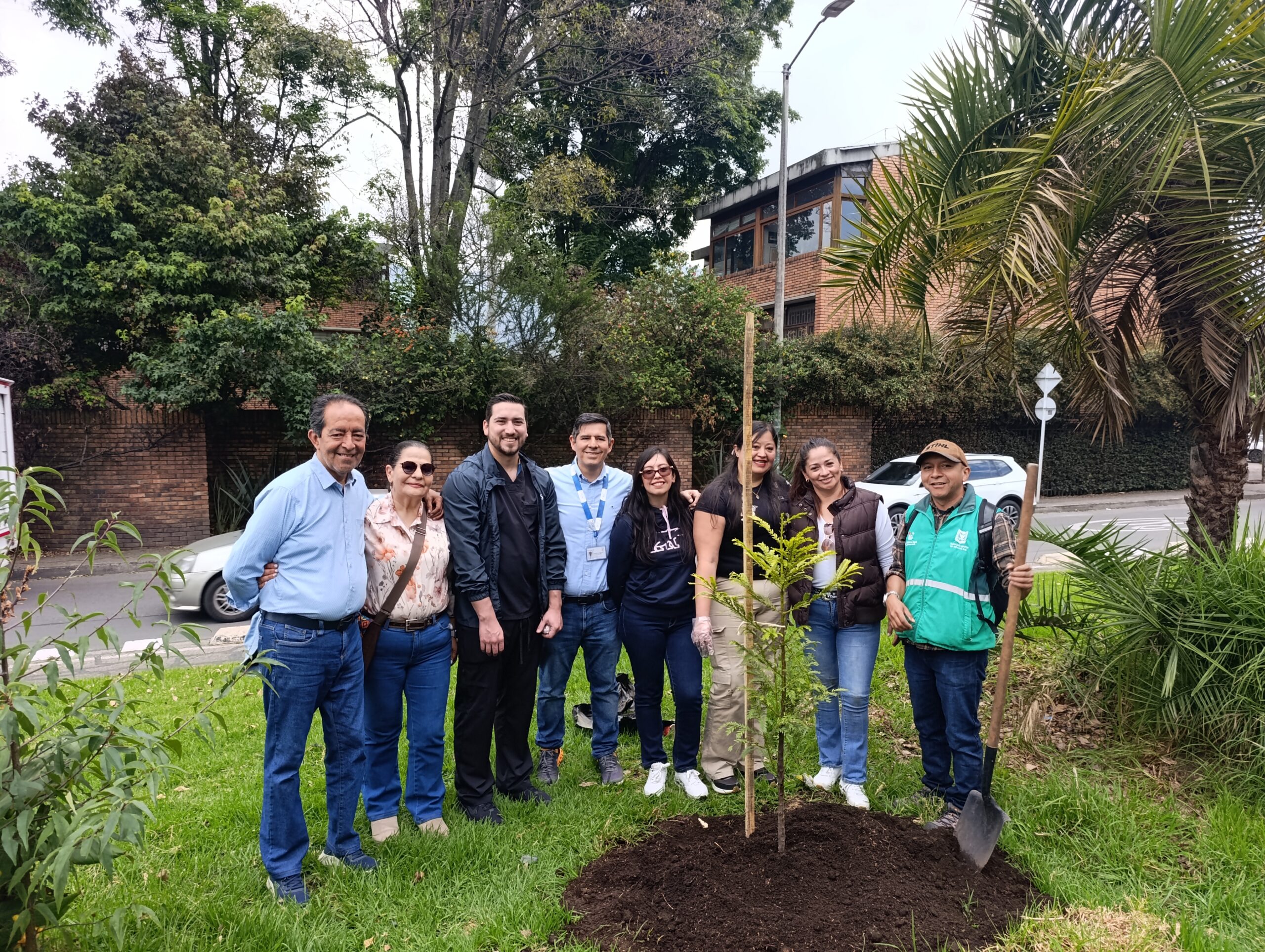 Historias del verde urbano: Homenaje a la vida y las nuevas oportunidades en Barrios Unidos