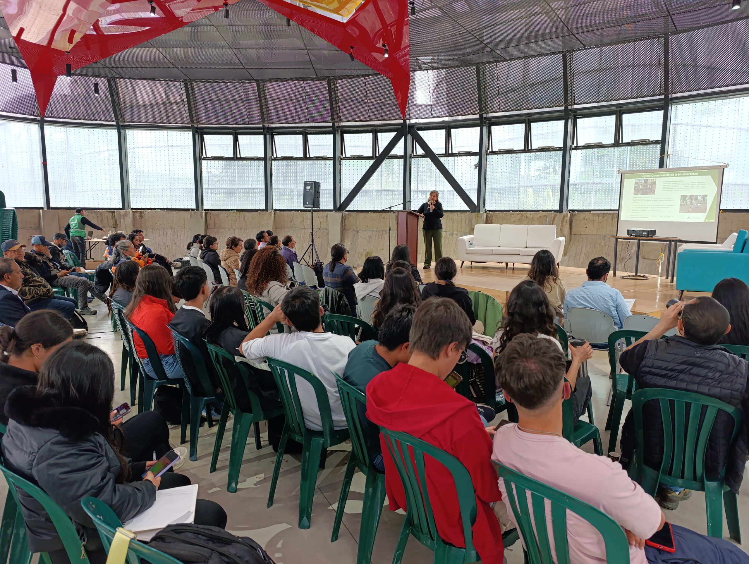 Historias del verde urbano: Bogotá realizó su primer encuentro de experiencias de aprendizaje significativas en los bosques urbanos