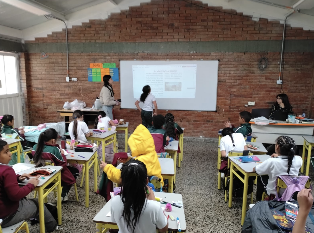 Tejiendo territorios: Guardianes de la Quebrada: Estudiantes del Simón Rodríguez