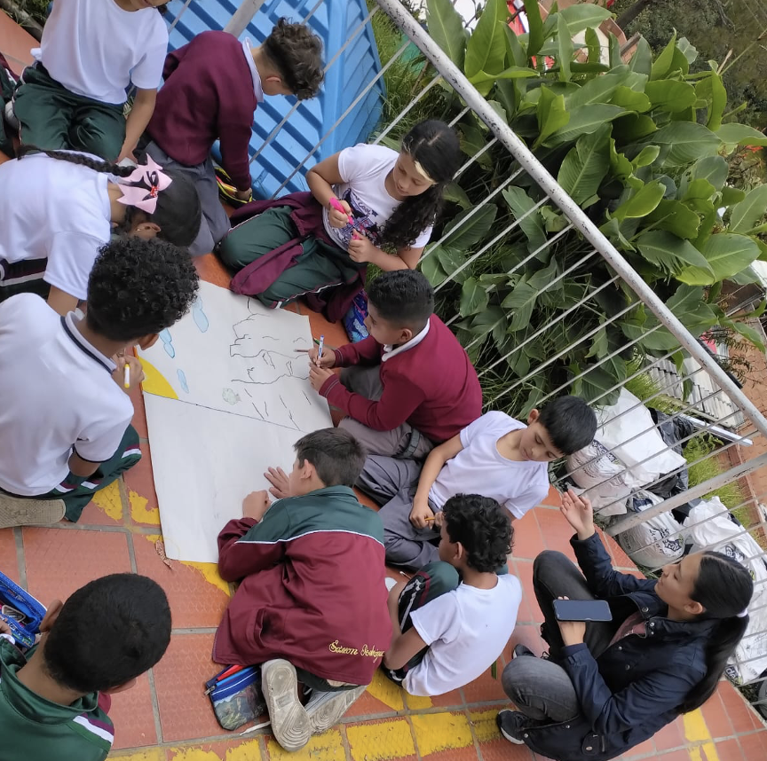 Tejiendo territorios: Guardianes de la Quebrada: Estudiantes del Simón Rodríguez