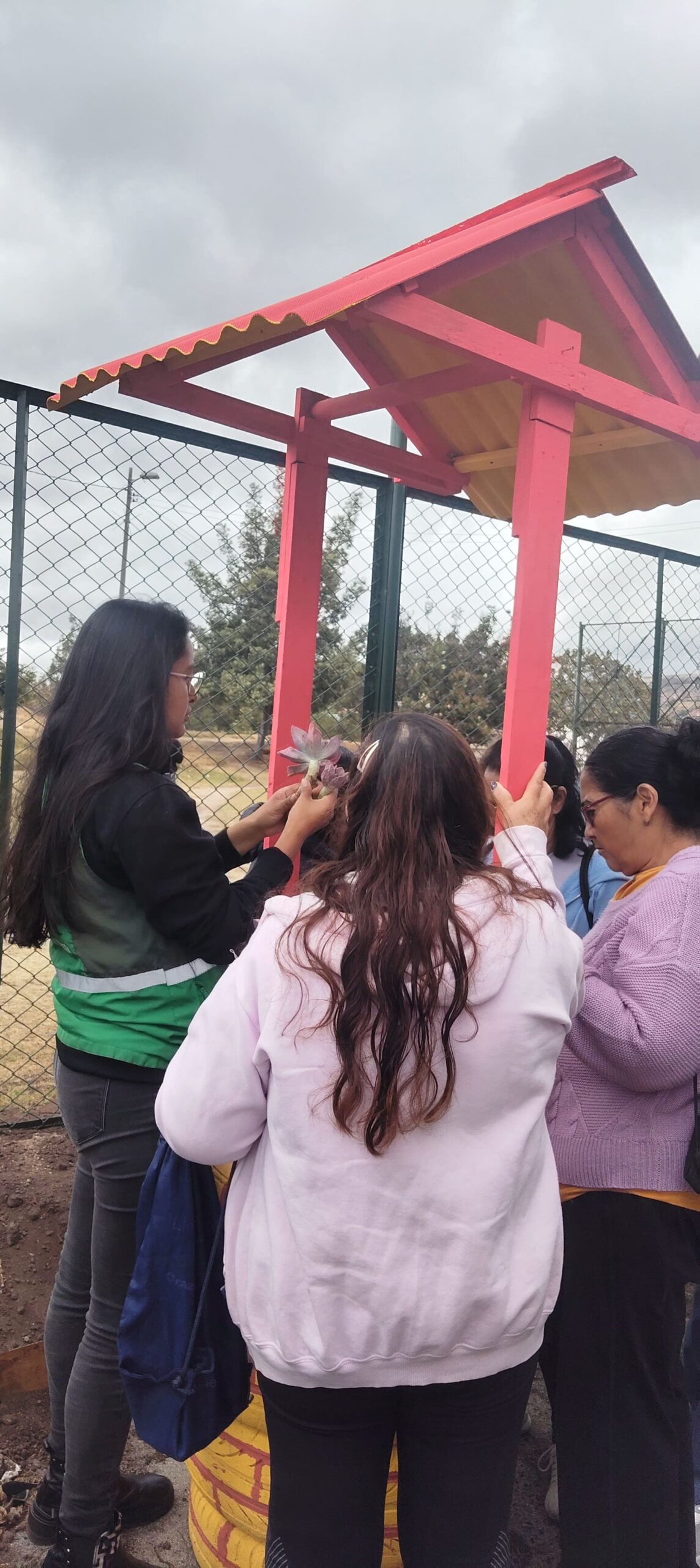 Tejiendo territorios: Tunjuelito se prepara: resiliencia y siembra comunitaria frente a El Niño en Isla del Sol Tejiendo territorios: Tunjuelito se prepara: resiliencia y siembra comunitaria frente a El Niño en Isla del Sol