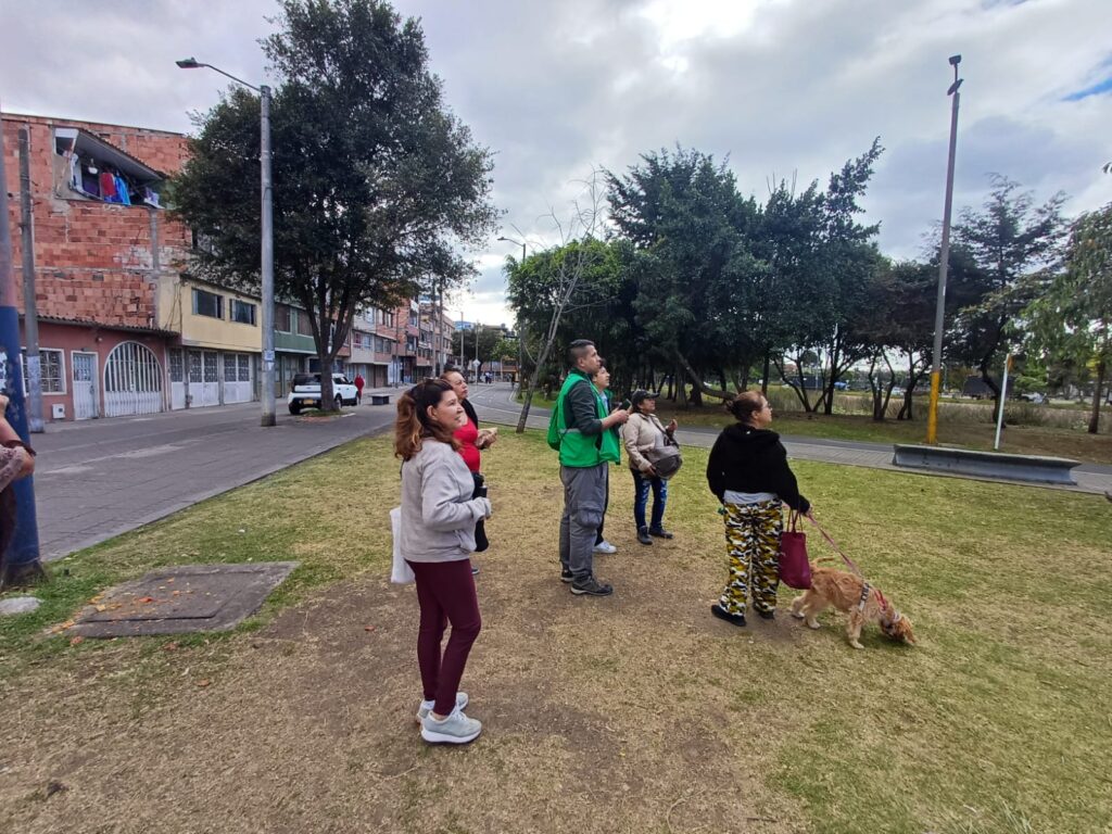 Tejiendo territorios: Tejiendo territorios en la comunidad del barrio Villas del Dorado Norte: Participación comunitaria en el humedal Jaboque